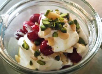 Quark mit Sauerkirschen