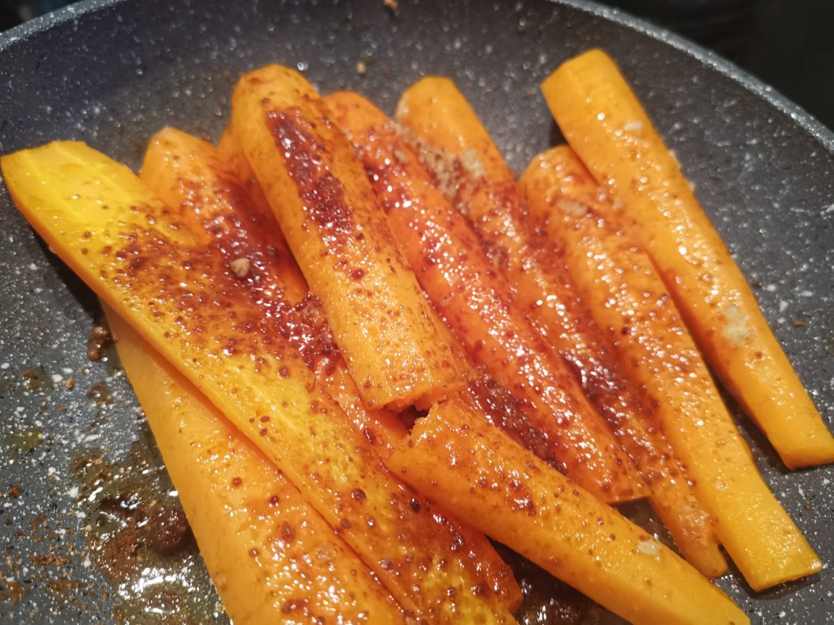 Karamellisierte Knoblauch-Möhren - Hexen-kochen-praktisch