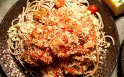 Scampi mit Tomaten Soße und Dinkelspagetti