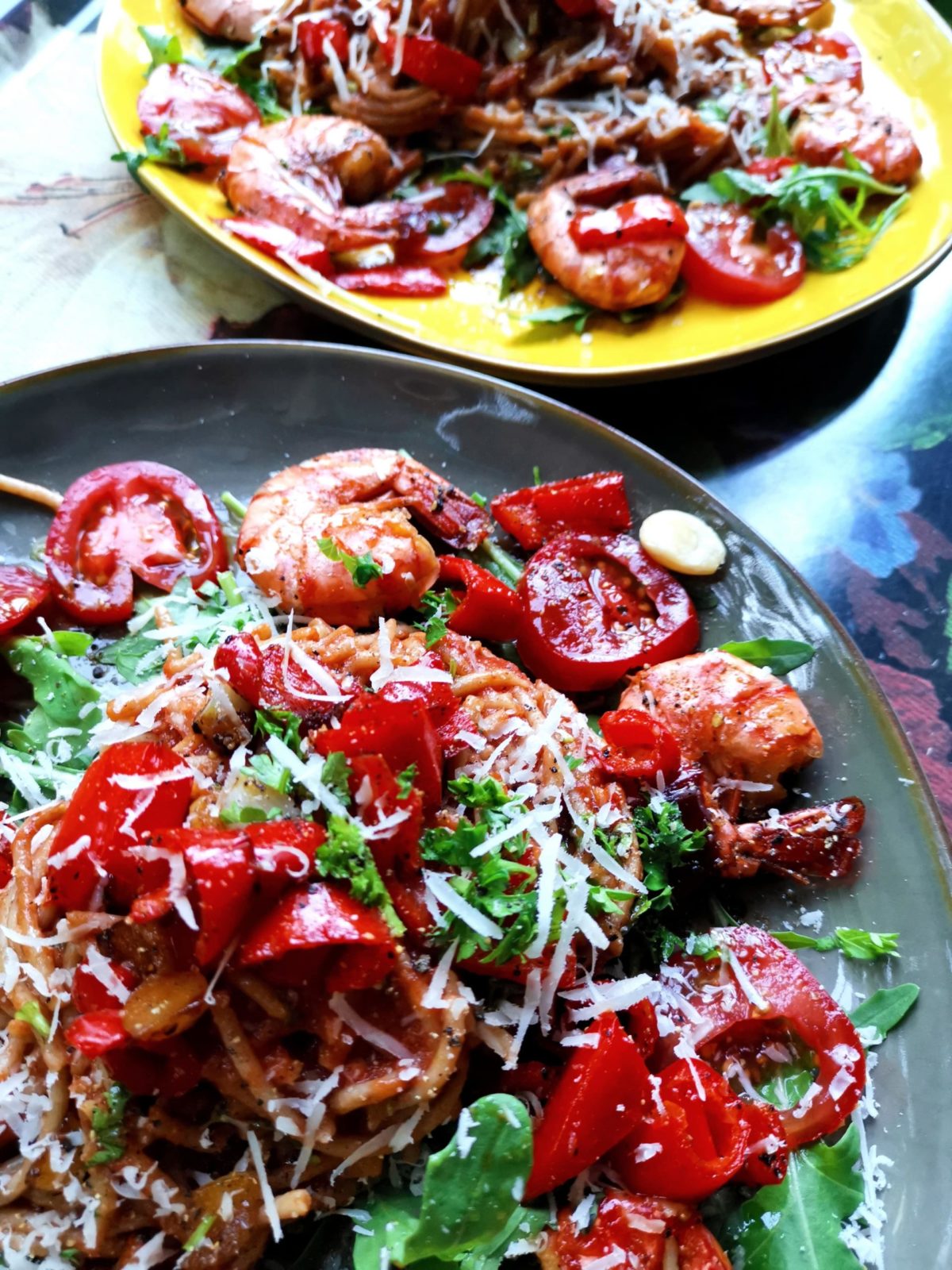 Spagetti mit Scampi und Tomatensosse